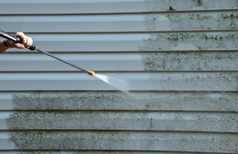 5 Signs Your Home Needs Professional Power Washing This Summer